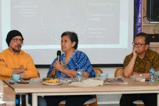 Kembangkan Desa Wisata Tanpa Hilangkan Jatidiri Wilayah