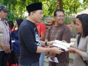 32 Orang PKL Pantai Bandengan dapat Bantuan Modal @ Rp. 2 Juta