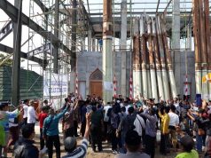 Empat Saka Guru Masjid Agung Kendal Dipasang Kembali