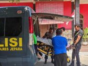 Ambulans Polres Jepara Antar Jemput Remaja yang Tersengat Aliran Listrik ke RS