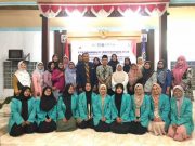 Wadahi Anak Tak Sekolah, Tim PPK ORMAWA IMM FKIP UMS Berikan Outdoor Education