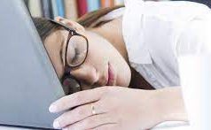 Tips Menahan Rasa Kantuk Ketika Sedang Bekerja