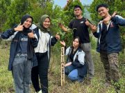 Maksimalkan Kebun Buah agar Produksi Optimal, Ini Kiat Tim KKN Undip di Bandung