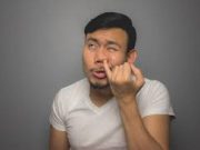Tips Membersihkan Kotoran Hidung