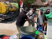 Alumni SMA Negeri 3 Semarang Angkatan 1988 Kirim Air Bersih untuk Warga Kekeringan di Grobogan