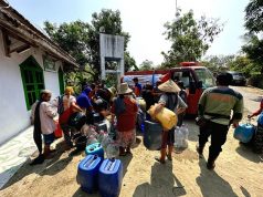Semen Gresik-BPBD Rembang Kerahkan 80 Truk Tangki Kirim 400 Ribu Liter Air untuk Atasi Kekeringan Esktrem
