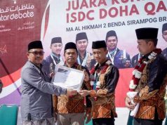 Tim Debat Arab Al Hikmah 2 Brebes Juara di Qatar