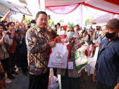Warga Sukoharjo Senang Mendapat Bantuan Beras