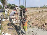 Warga Kamolan Buat Sumur Bor, Kedalaman 60 Meter Cuma Ada Kerikil Tanpa Air