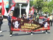 Sosialisasi 18 Parpol, KPU Blora dan Bojonegoro Lakukan Kirab Pemilu 2024 dari Blok T ke Alun-Alun