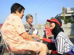 Ganjar dan Siti Atikoh Kembali Susuri Perkampungan di Semarang