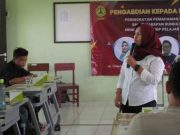 Tim PkM USM Beri Penyuluhan Hukum di SMA IT Harapan Bunda Semarang