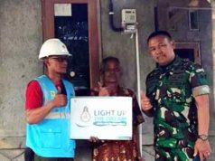 Danramil Bantu Pemasangan Listrik Gratis Warga Tidak Mampu