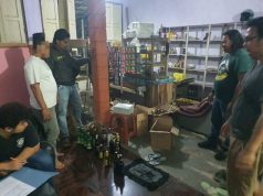 Polisi Geledah Dua Warga Kebumen, Temukan 91 Botol Miras