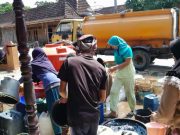 Warga Pinggiran Hutan Senang dapat Bantuan Air Bersih dari Perhutani Mantingan