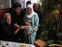Ganjar Usap Perut Seorang Ibu Hamil Sambil Berdoa