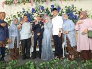 Tamu Undangan Heboh, Bacapres Ganjar ‘Nyumbang’ Pengantin di Tasikmalaya