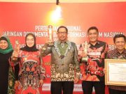 Tingkatkan Profesionalitas, Pemprov Jateng Diganjar Penghargaan Terbaik Pertama Pengelola JDIH Nasional