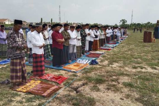 Warga Undaan Kudus Gelar Shalat Istisqa Memohon Turunnya Hujan