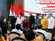 Siti Atikoh Jadi Pusat Perhatian di Acara Deklarasi, Ini Penyebabnya