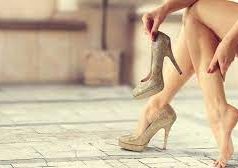 Trik Menggunakan Sepatu Hak Tinggi Agar Tidak Sakit