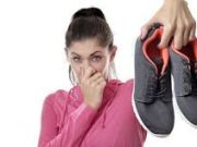 Tips Hilangkan Bau pada Sepatu