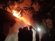 Rumah di Belakang RS Soedjati Purwodadi Terbakar