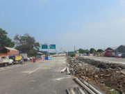 Akibat Banjir, Dua Hari Kemacetan Fly Over Kaligawe Makin Parah