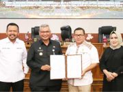 DPRD Kudus dan Pj Bupati Tandatangani Persetujuan Ranperda APBD Kudus 2024