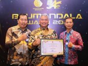 Pj Bupati Kudus Raih Penghargaan Bhumandala Award 2023 dari BIG