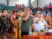 Ratusan Siswa Minum Susu Bareng Pak Wali