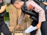 Polresta Surakarta Sita Ratusan Botol Miras di Mojosongo