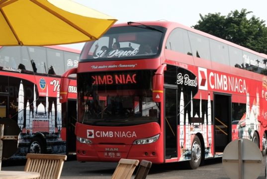 Si Denok, Bus Merah Cantik Mengajak keliling Semarang Gratis