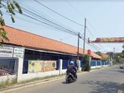 Spanduk Rokok Dekat Puskesmas dan Sekolah Langgar Perwalkot Tegal