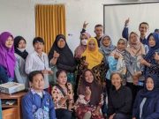Tim PkM USM Beri Pendampingan ke Pelaku UMKM Strategi Mempromosikan Produk