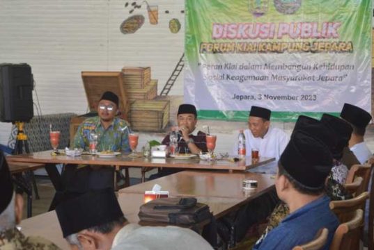 Bantu Warga Miskin Pj Bupati Jepara Ajak Semua Pejabat Pemkab Kumpulkan Beras