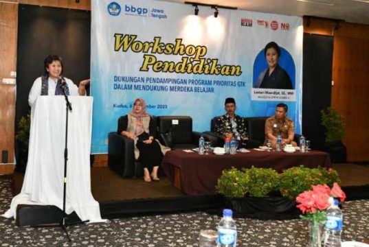 Tenaga Pengajar dan Guru Harus Mampu Mendidik dengan Hati