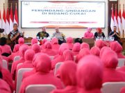 Pj Bupati Kudus Ajak Ibu-ibu Persit dan Bhayangkari Ikut Menggempur Rokok Ilegal lamaran