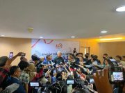 Pers Harus Luruskan Informasi yang Bengkok