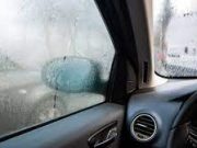 Tips Hilangkan Embun Kaca Ketika Menyetir Keadaan Hujan