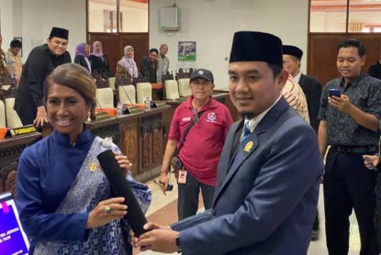 Sah, Farah Elfirajun Menjadi Anggota DPRD Jepara