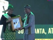Desa Plajan Pemenang Kategori Sosial Budaya, Pj. Bupati Terima Penghargaan Mendes PDTT