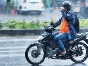 Tips Berkendara Ketika Hujan