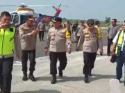 Cek Perbatasan Jatim, Wakapolda Jateng Naik Helikopter Landing di Bandara Ngloram Cepu
