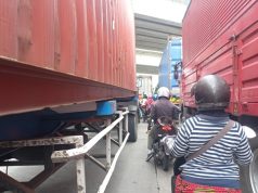Pantura Demak-Semarang Macet Parah, Banyak Sopir Truk Turun ke Jalan