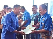 Bupati Pacitan Serahkan Sertifikat Tanah untuk Nelayan dan Pembudidaya Ikan