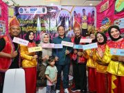 Bupati Hadiahi Tiket Pesawat Gratis ke 17 Calon Guru Penggerak