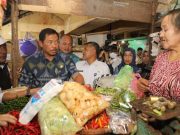 Nana Sudjana Sambangi Pasar Kliwon Amertani Temanggung, Cek Harga Sembako Terbaru