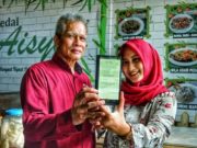 Omzet Kedai Aisyah Melejit Pasca Raih Sertifikat Halal