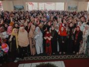 Siti Atikoh Sambangi Emak-emak di Jawa Barat